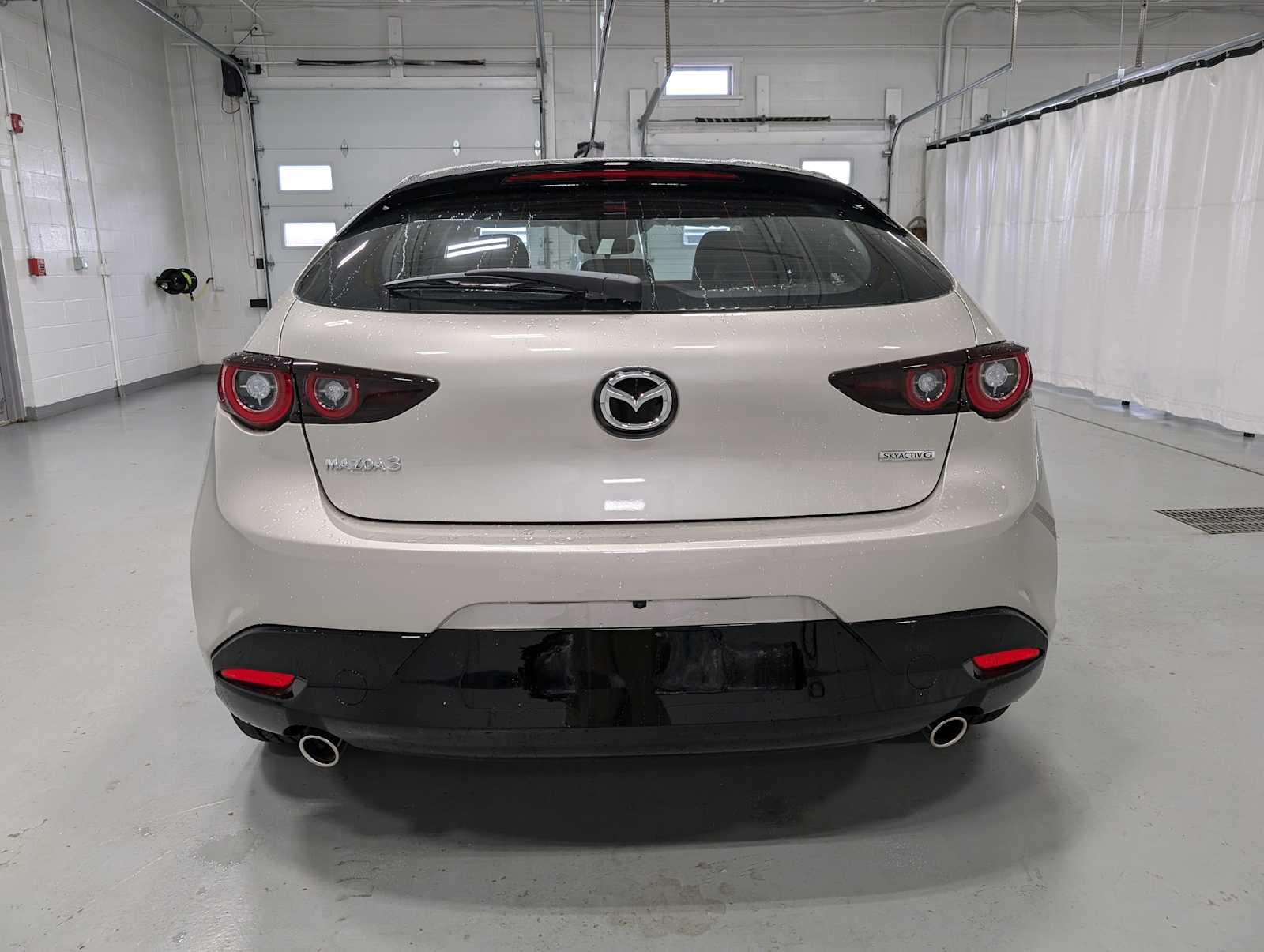 2025 Mazda Mazda3 Hatchback 2.5 s Preferred photo 9
