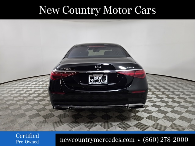 2024 Mercedes Benz S 580e 4MATIC photo 2