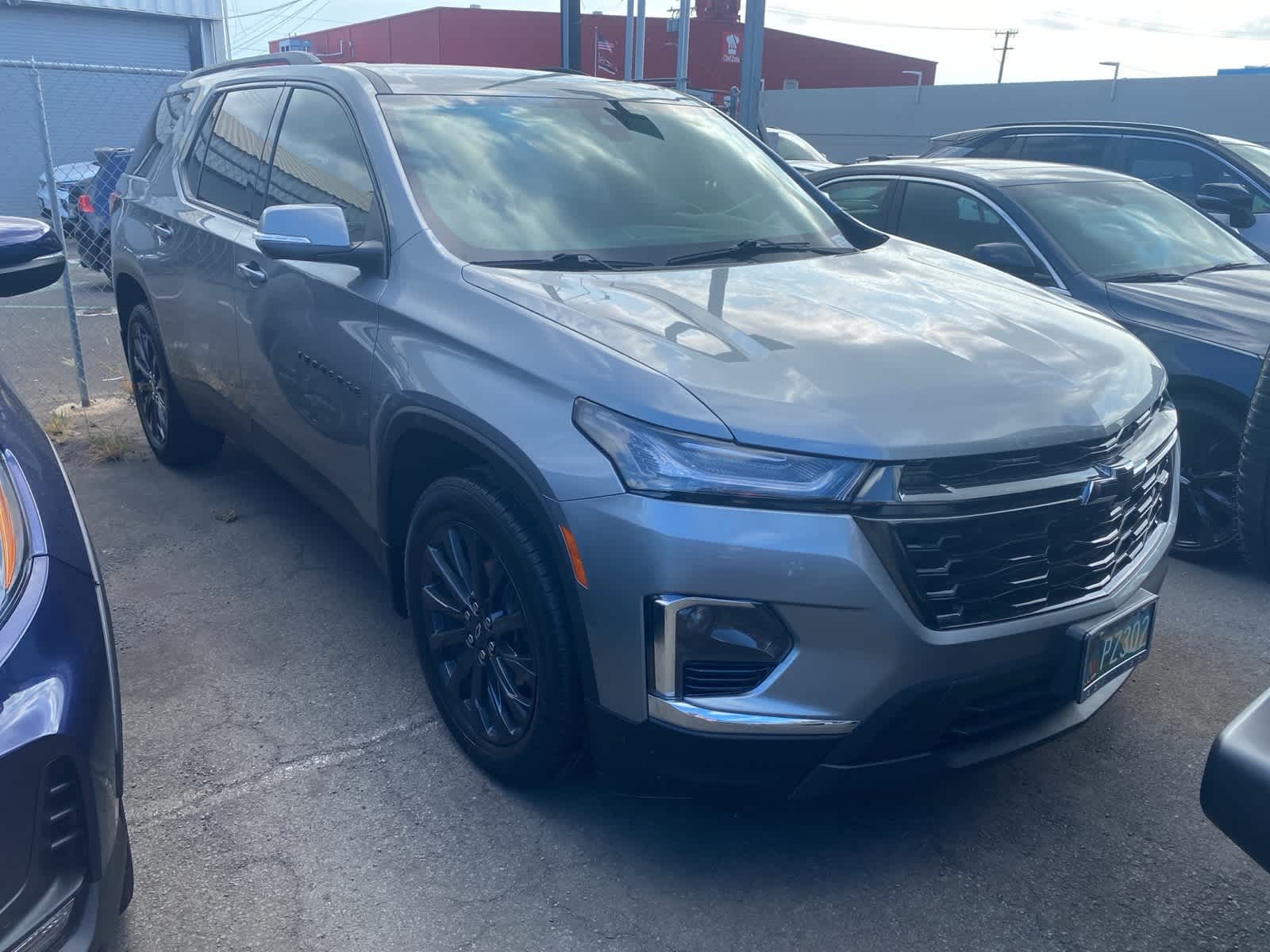 2023 Chevrolet Traverse RS photo 2