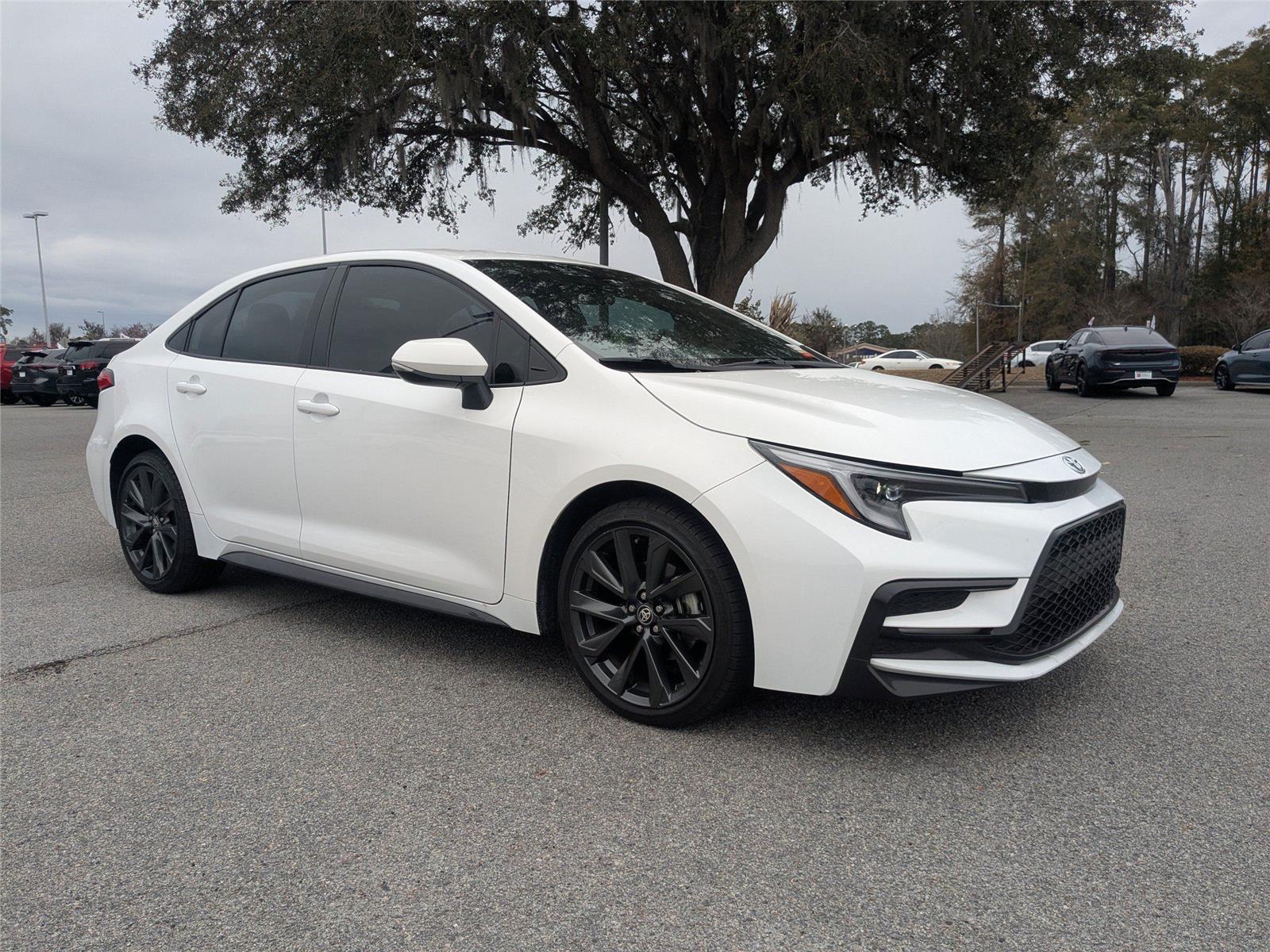 Used 2025 Toyota Corolla SE with VIN 5YFS4MCE7SP218795 for sale in Northfield, Minnesota