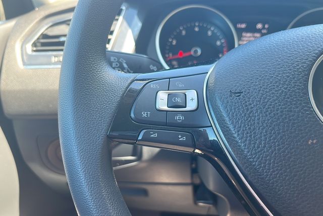 2019 Volkswagen Tiguan S photo 18