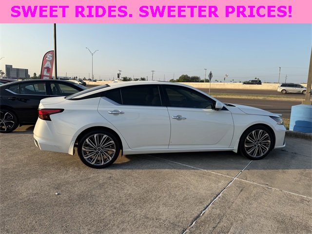 Used 2023 Nissan Altima SL with VIN 1N4BL4EV0PN403975 for sale in Brownsville, TX