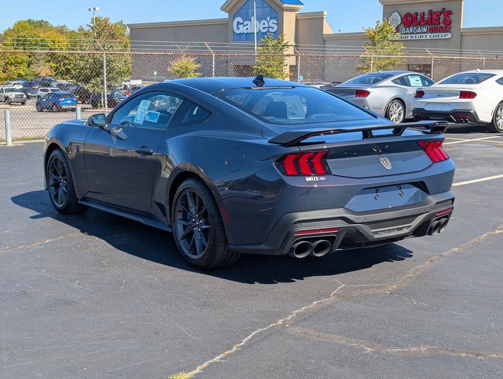 2025 Ford Mustang Dark Horse photo 3