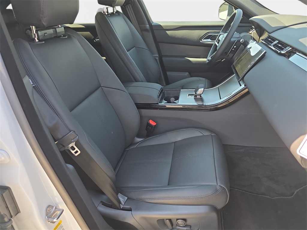 2026 Land Rover Range Rover Velar P250 S photo 6