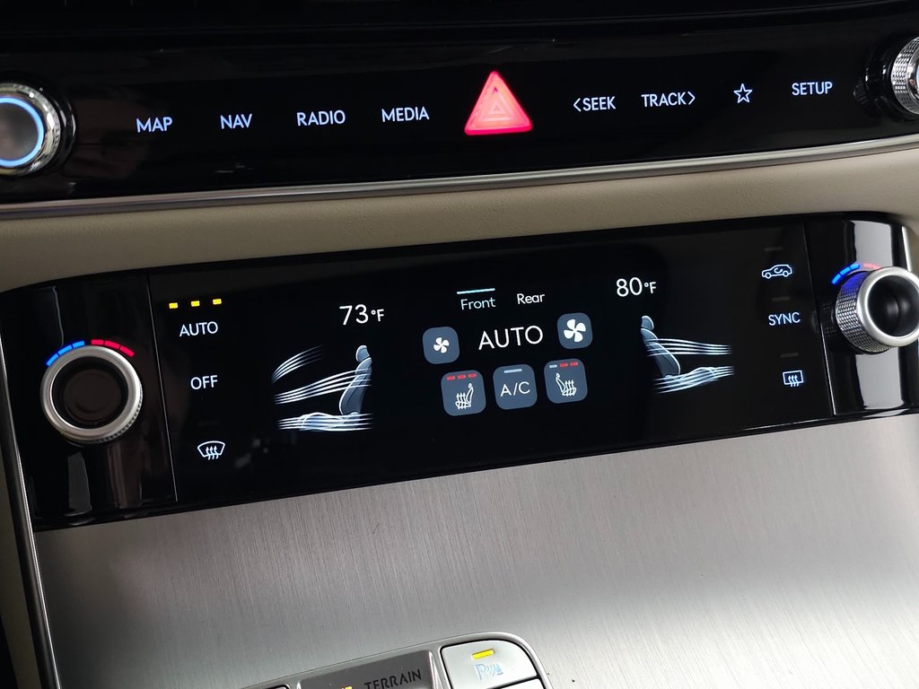 2026 Genesis GV70 2.5T Select photo 22
