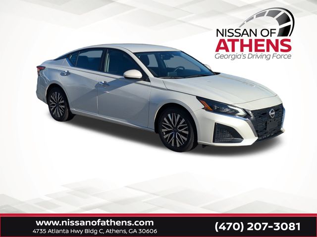 2023 Nissan Altima SV's photo