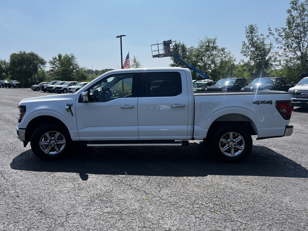 2025 Ford F-150 XLT photo 16