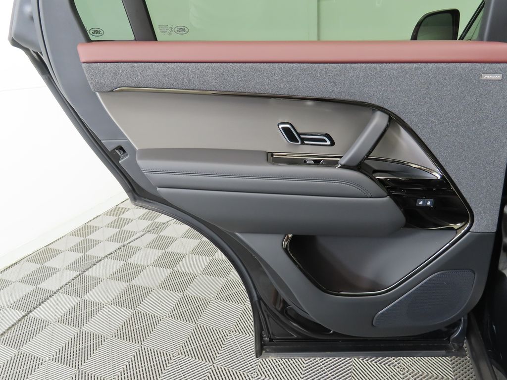 2025 Land Rover Range Rover Sport P530 Dynamic SE photo 21