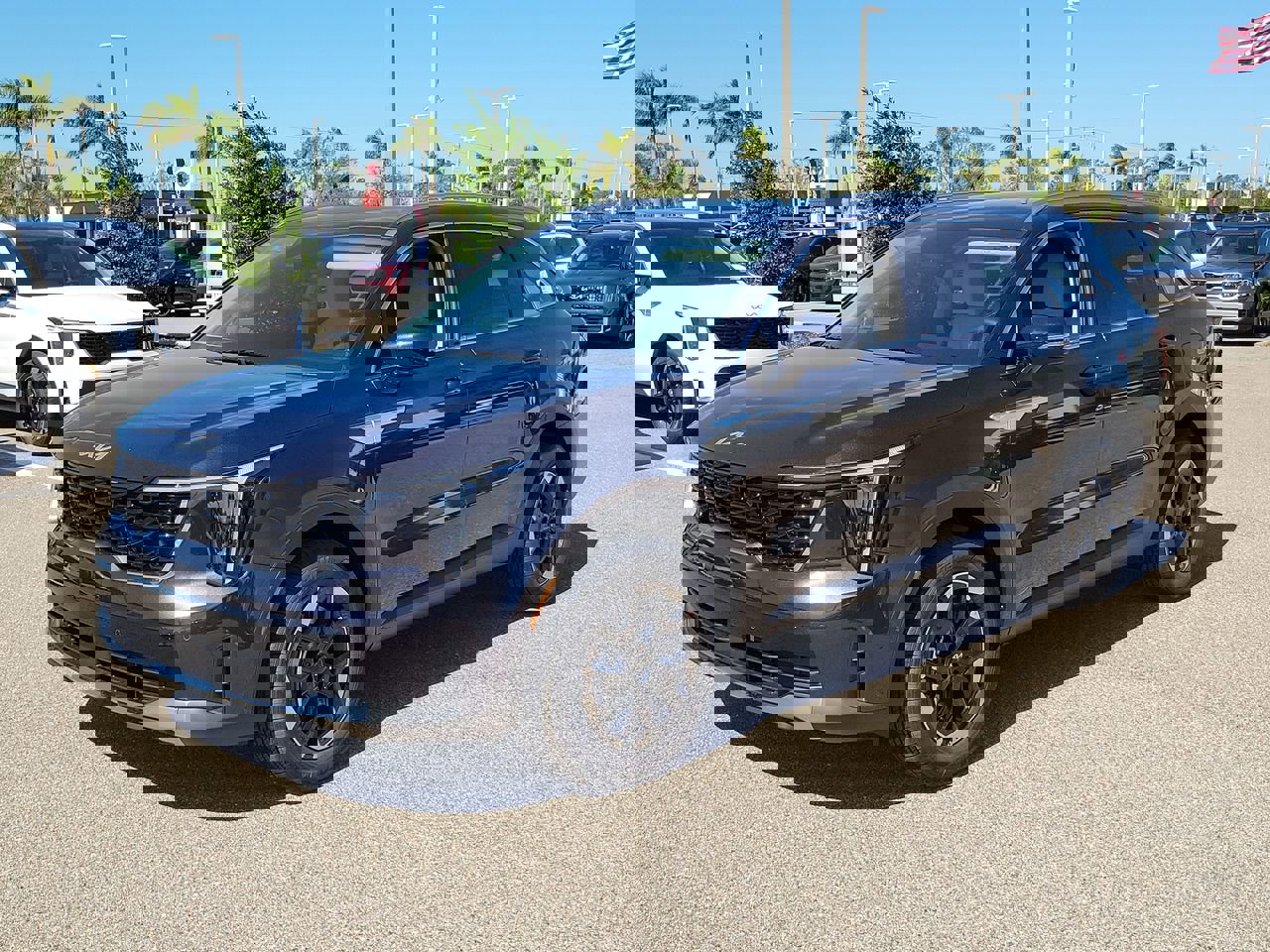 2025 Kia Sorento S photo 2