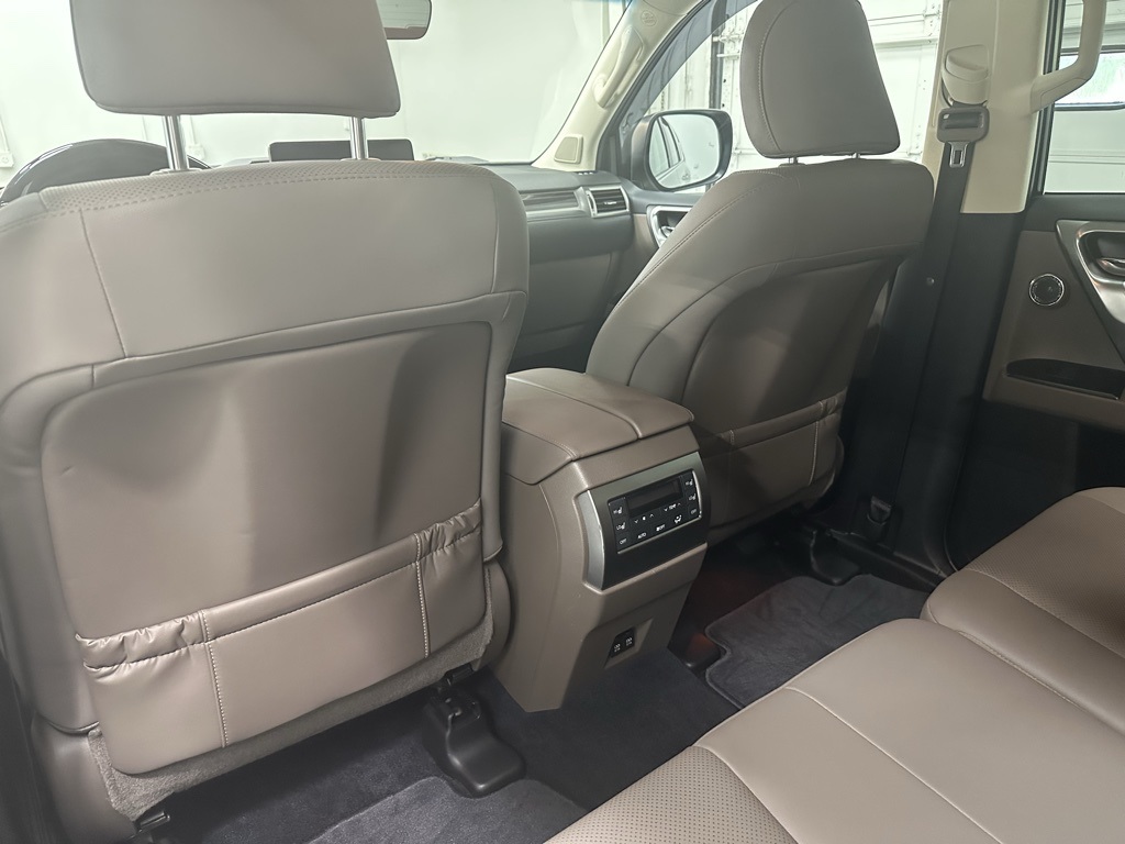 2022 Lexus GX 460 Premium photo 14