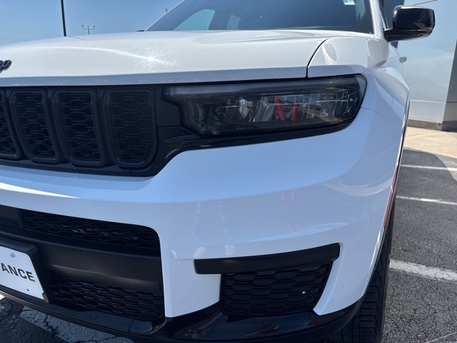 2023 Jeep Grand Cherokee Altitude photo 38