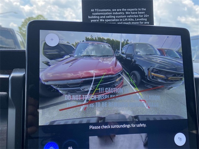 2025 Ford F-150 Lightning photo 9