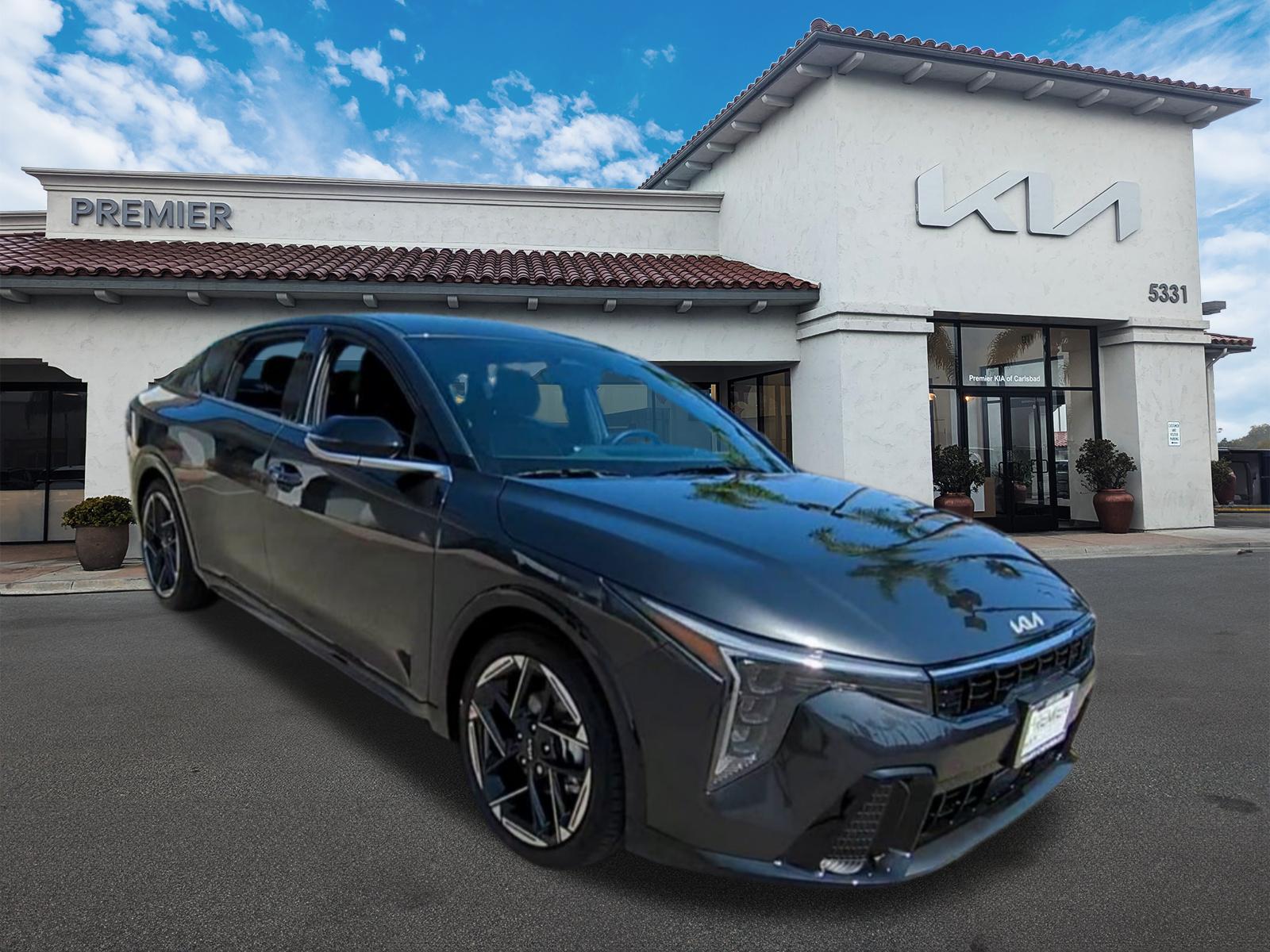 2025 Kia K4 GT-Line photo 2