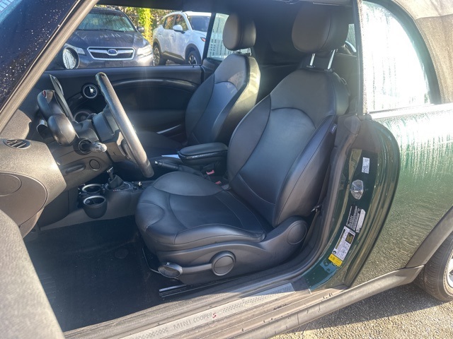 2015 Mini Cooper Convertible S photo 16
