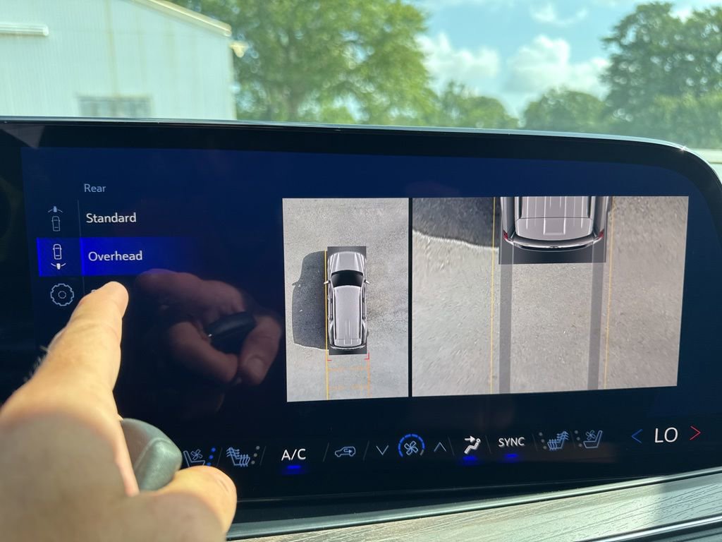2025 Chevrolet Tahoe Premier photo 32