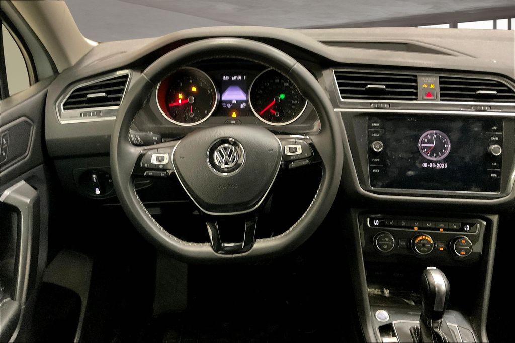 2021 Volkswagen Tiguan SE photo 5