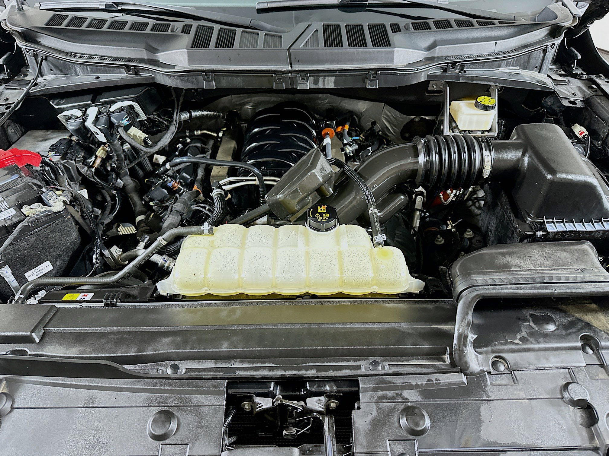 2022 Ford F-150 Lariat photo 27