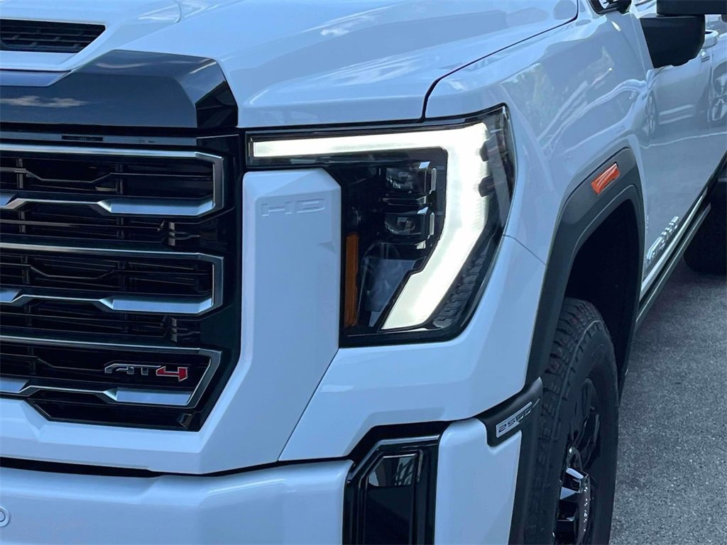 2026 Gmc Sierra 2500 HD AT4 photo 9