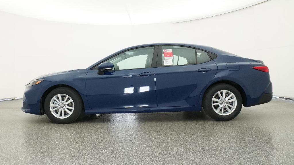 2026 Toyota Camry LE photo 10