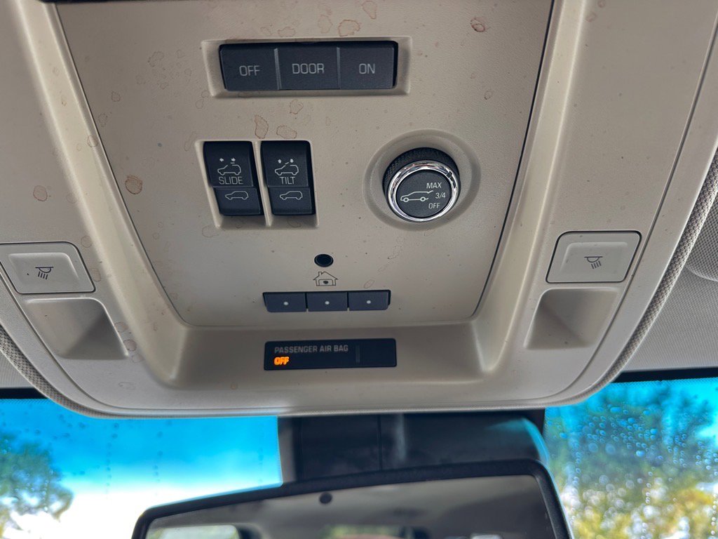 2017 Chevrolet Tahoe LT photo 29