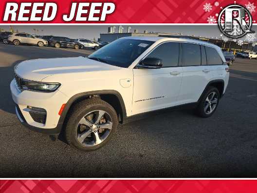 2022 Jeep Grand Cherokee 4xe's photo