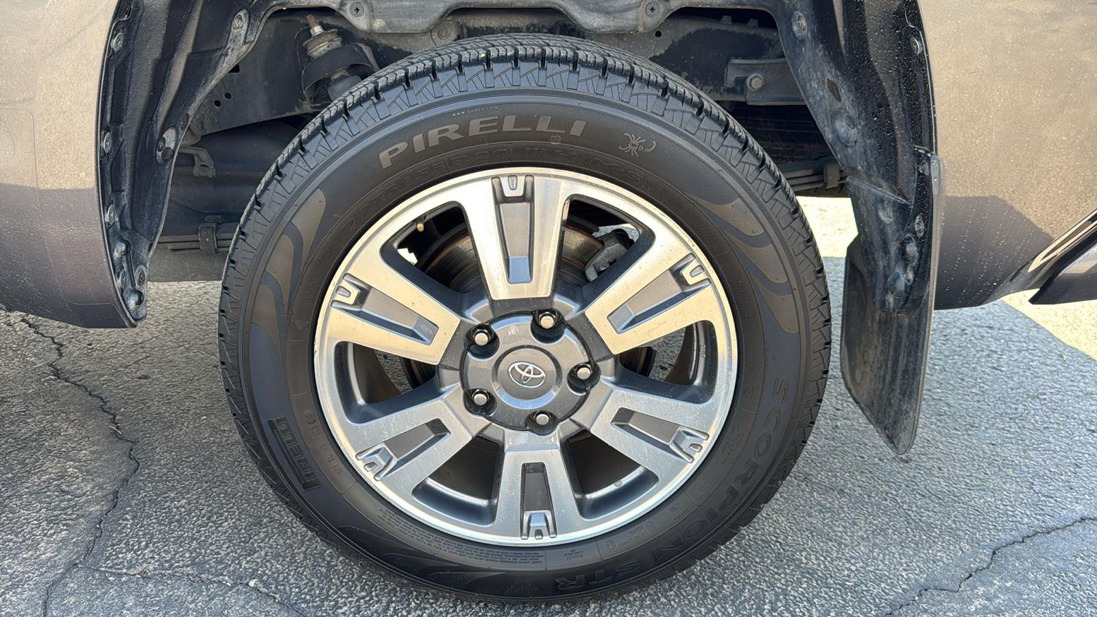 2021 Toyota Tundra Platinum CrewMax photo 9