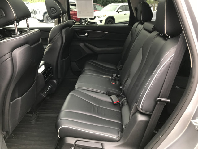 2023 Acura MDX SH-AWD Advance photo 22