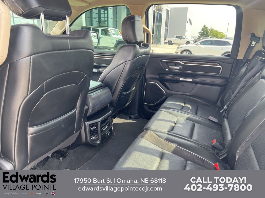 2019 Ram 1500 Laramie photo 4