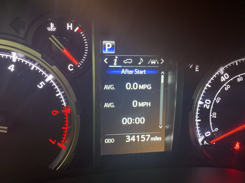 2024 Toyota 4Runner TRD Off-Road photo 3