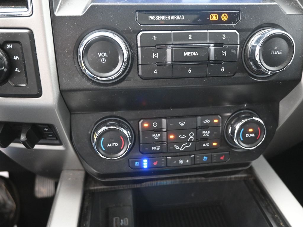 2021 Ford F-250 photo 9