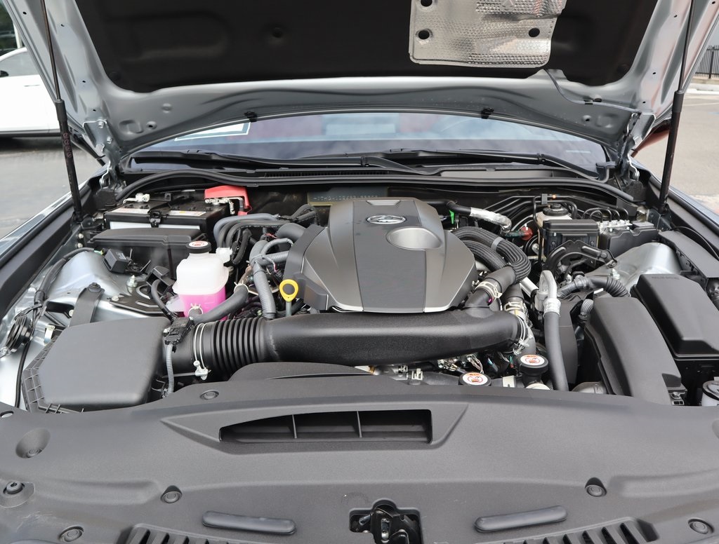 2025 Lexus IS 300 F SPORT photo 13