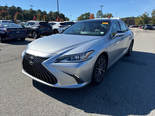 2022 Lexus ES 350 photo 4