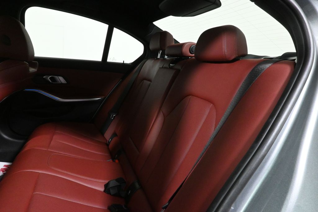 2023 Bmw 330i xDrive photo 4