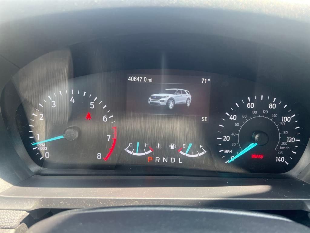 2023 Ford Explorer Base photo 8