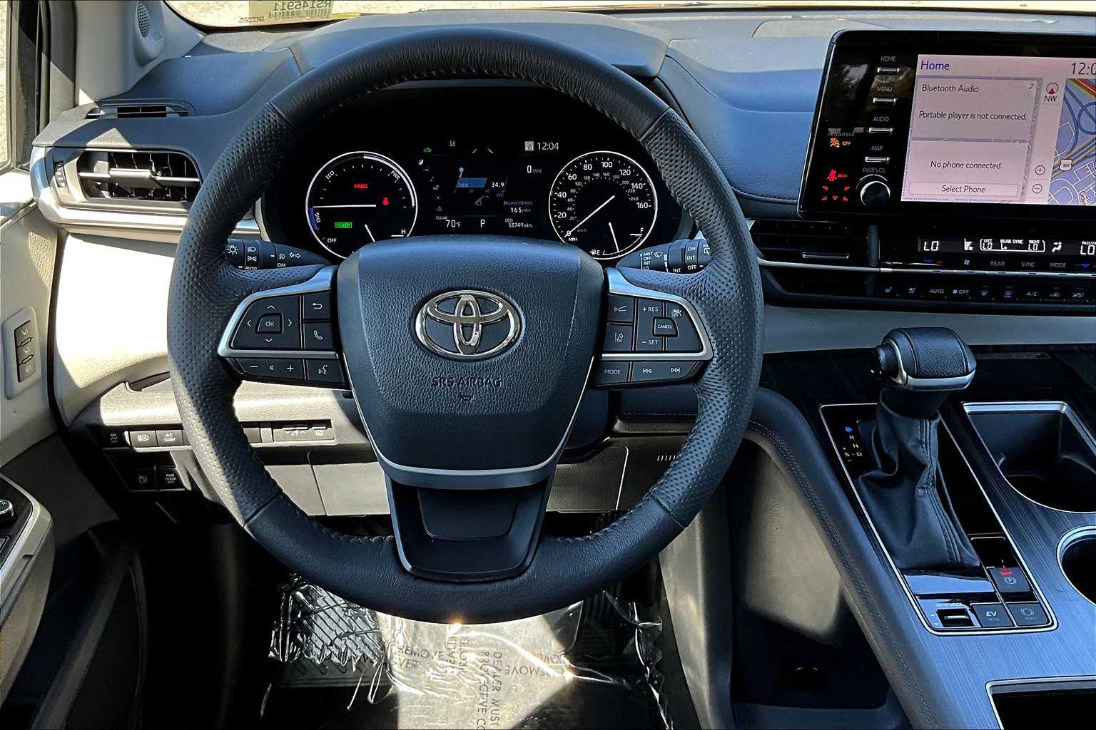 2024 Toyota Sienna Limited photo 4