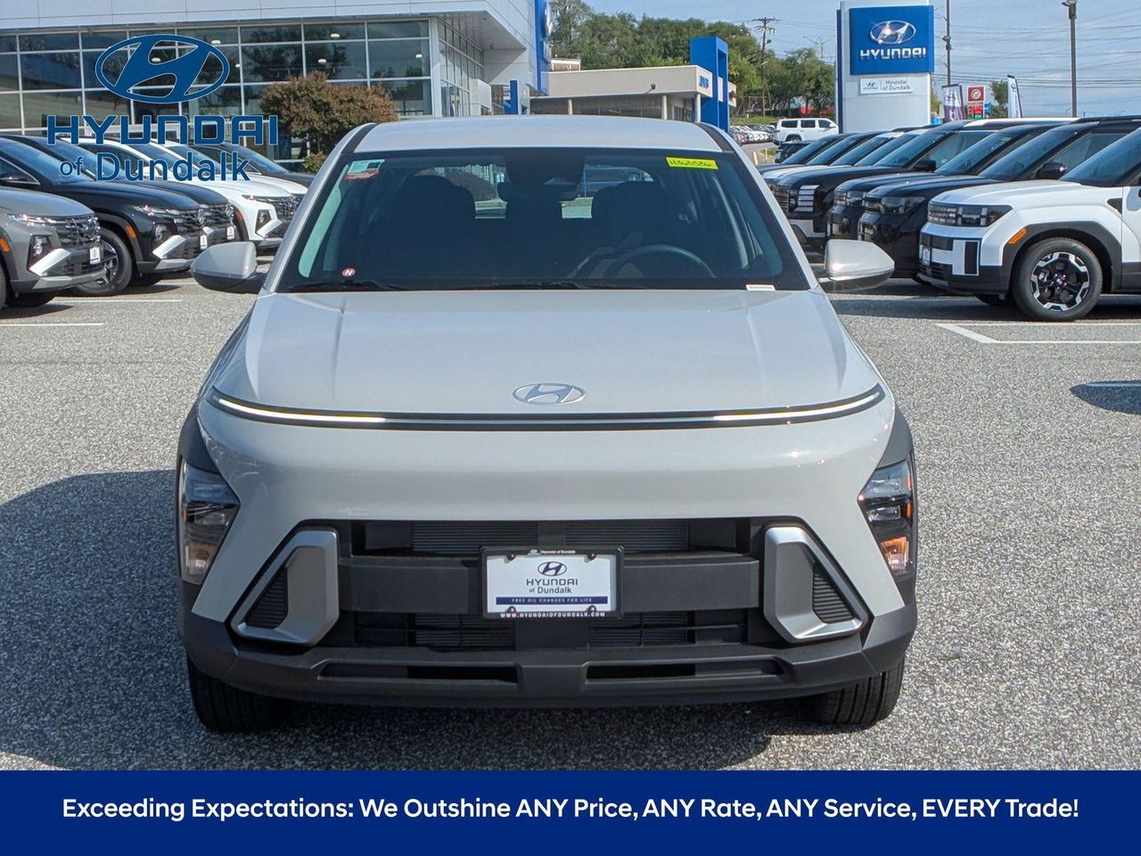 2026 Hyundai Kona SE photo 2