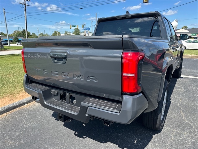 2025 Toyota Tacoma SR5 photo 3