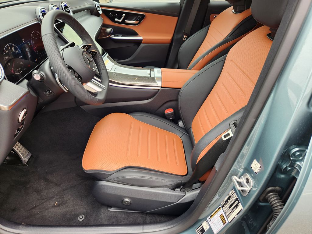 2026 Mercedes Benz GLC 300 4MATIC photo 13