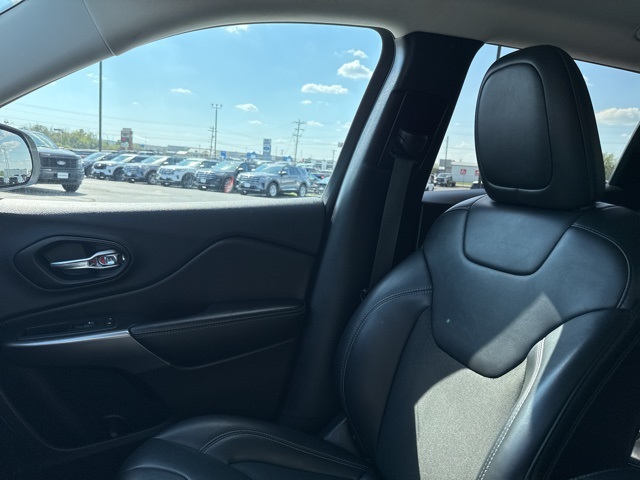 2019 Jeep Cherokee Latitude photo 24