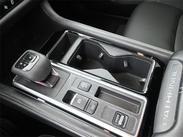 2022 Nissan Pathfinder SL photo 27