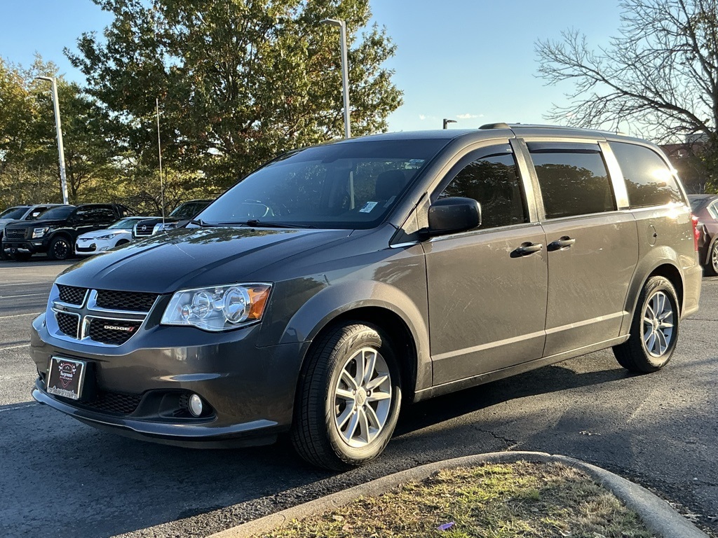 Used 2019 Dodge Grand Caravan SXT with VIN 2C4RDGCG5KR759359 for sale in Gallatin, TN