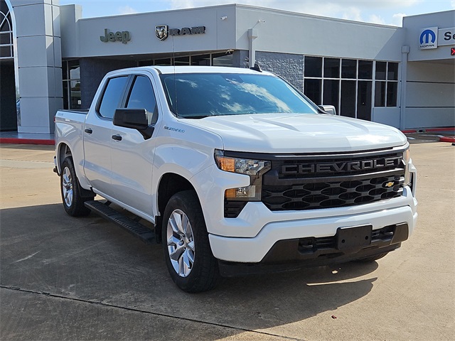 2022 Chevrolet Silverado 1500 Custom's photo