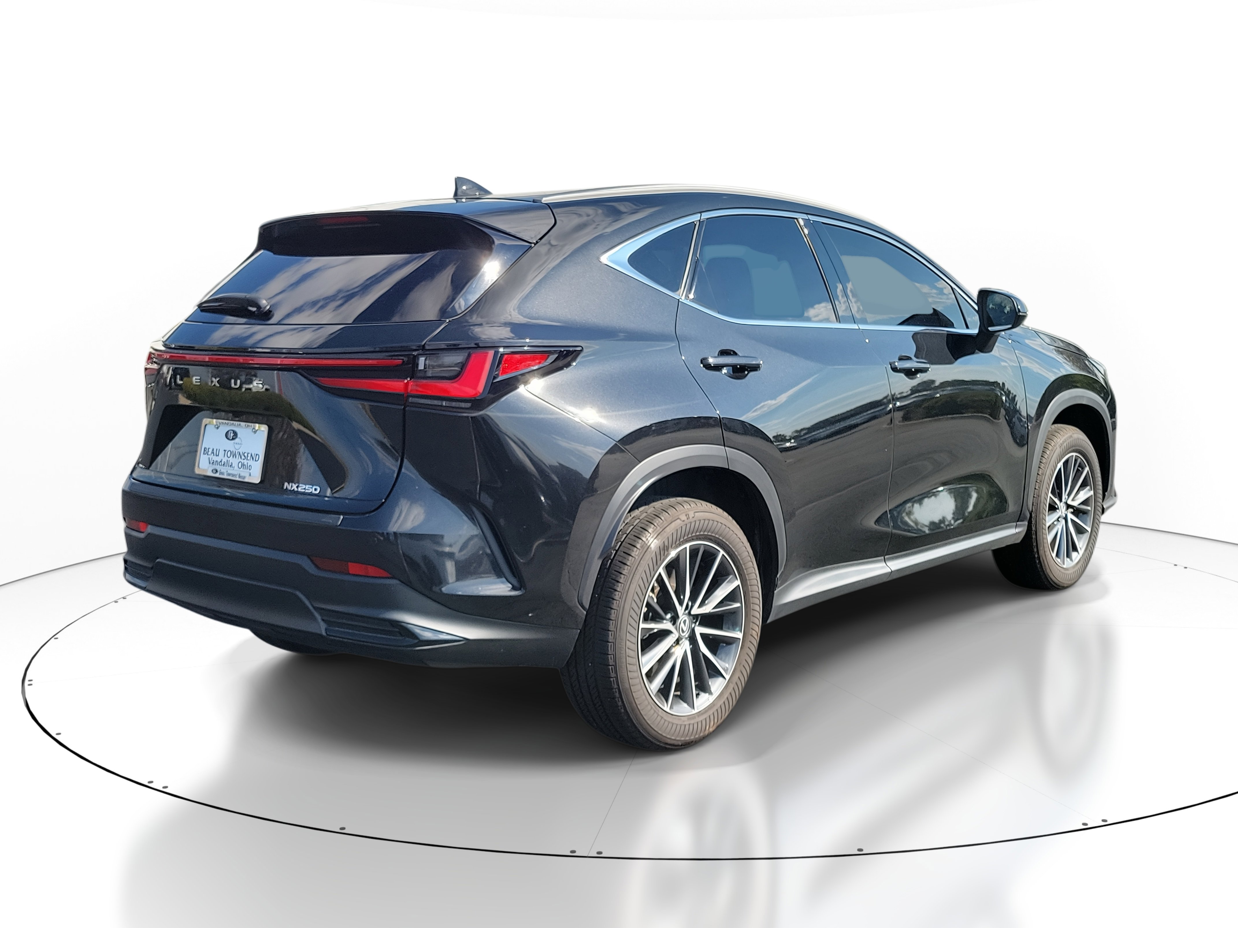 2025 Lexus NX 250 Premium photo 3