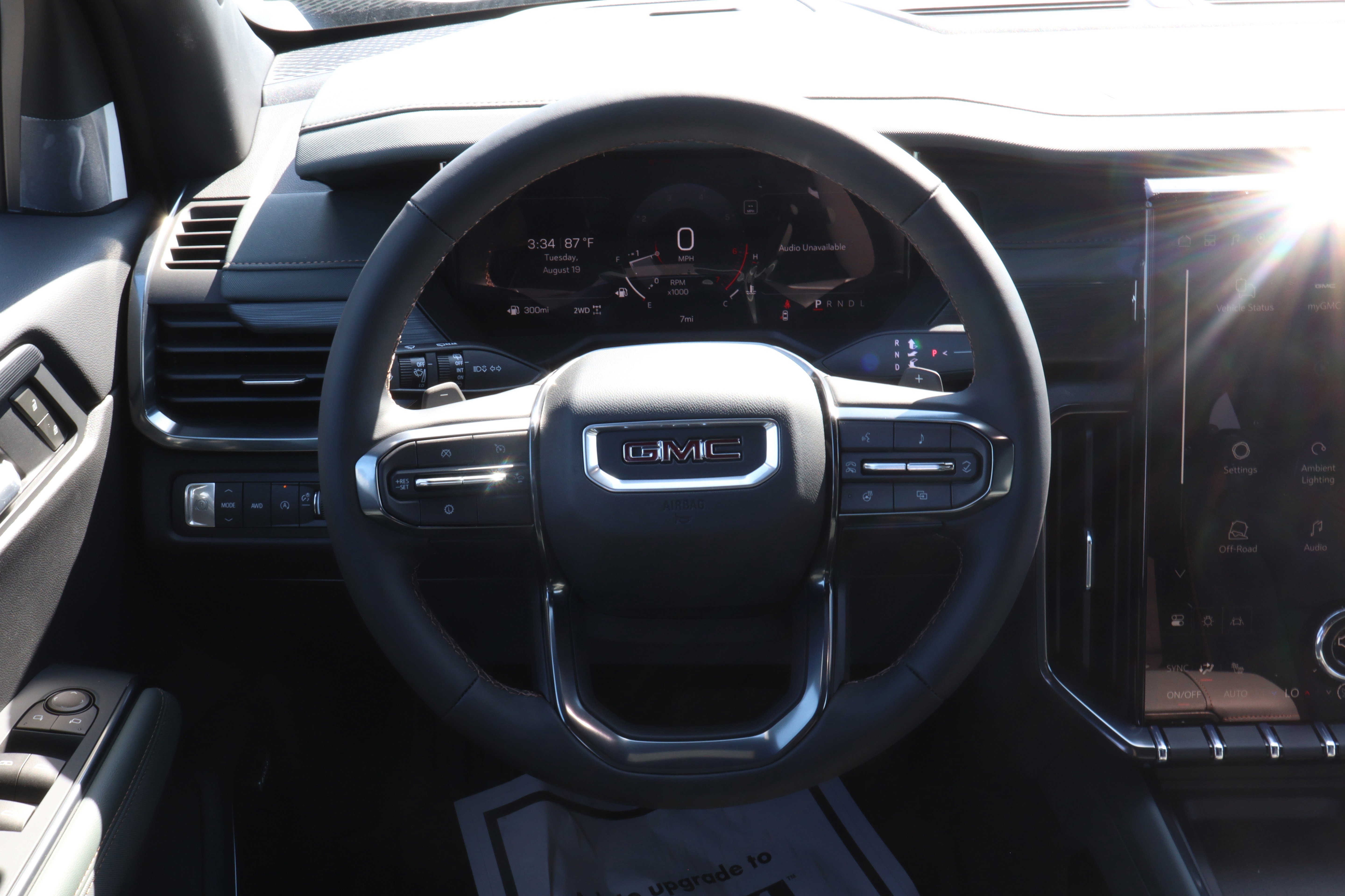 2026 Gmc Acadia AT4 photo 9