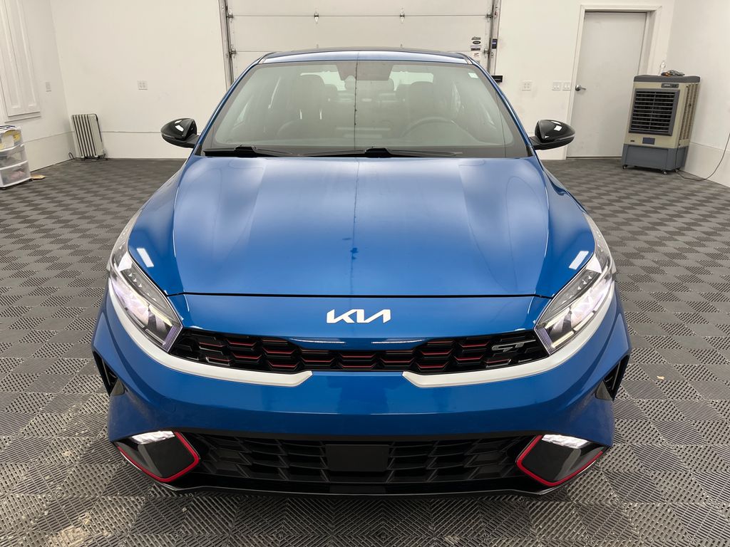 2023 Kia Forte GT photo 2