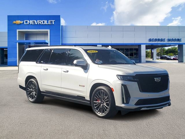 2023 Cadillac Escalade ESV V-Series's photo