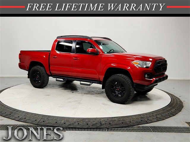 2019 Toyota Tacoma SR's photo