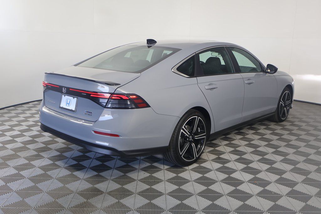2025 Honda Accord Hybrid Sport photo 2