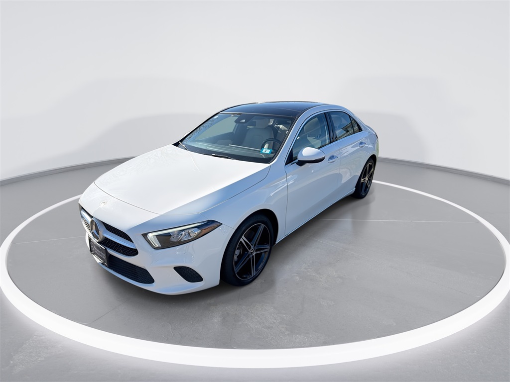 2022 Mercedes Benz A 220 4MATIC photo 4