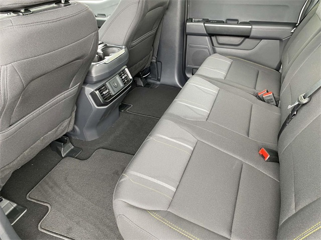 2025 Ford F-150 STX photo 4